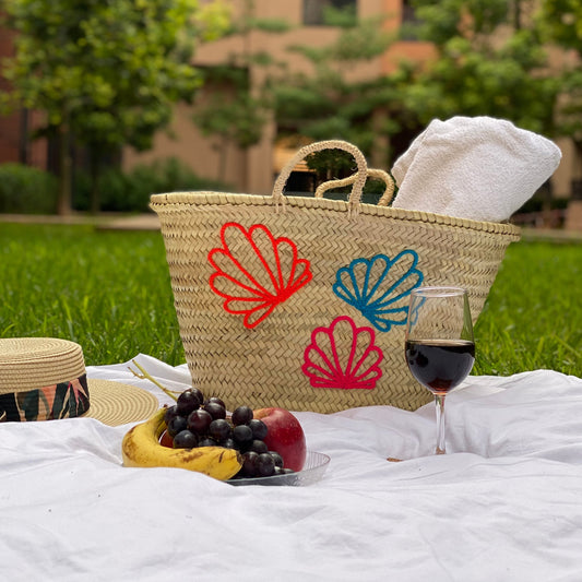 Seashell Straw Tote